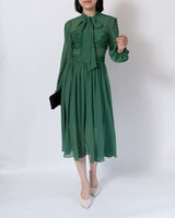 Self - Portrait(セルフ・ポートレート)のミディドレス結婚式やパーティーにぴったりのレンタルアイテム。