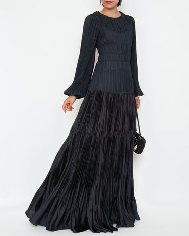 Simkhai(シンカイ)のロングドレス結婚式やパーティーにぴったりのレンタルアイテム。