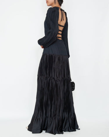 Simkhai(シンカイ)のロングドレス結婚式やパーティーにぴったりのレンタルアイテム。