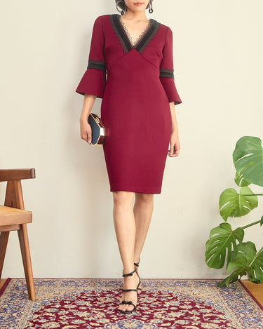 Badgley Mischka(バッジェリー ミシュカ)のミディドレス結婚式やパーティーにぴったりのレンタルアイテム。