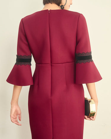 Badgley Mischka(バッジェリー ミシュカ)のミディドレス結婚式やパーティーにぴったりのレンタルアイテム。