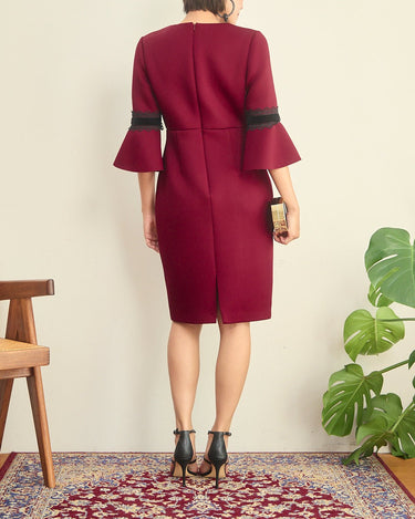 Badgley Mischka(バッジェリー ミシュカ)のミディドレス結婚式やパーティーにぴったりのレンタルアイテム。