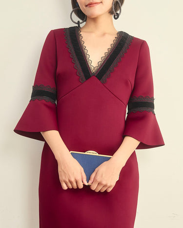 Badgley Mischka(バッジェリー ミシュカ)のミディドレス結婚式やパーティーにぴったりのレンタルアイテム。