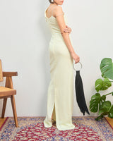 Oríré(オリレ)のロングドレス結婚式やパーティーにぴったりのレンタルアイテム。