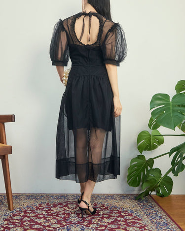 Simone Rocha(シモーネ ロシャ)のミディドレス結婚式やパーティーにぴったりのレンタルアイテム。