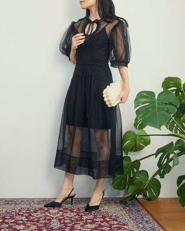 Simone Rocha(シモーネ ロシャ)のミディドレス結婚式やパーティーにぴったりのレンタルアイテム。