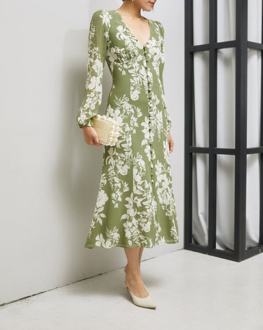 Reformation(リフォーメーション)のミディドレス結婚式やパーティーにぴったりのレンタルアイテム。