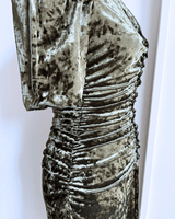 Sea New York(シー ニューヨーク)のミディドレス結婚式やパーティーにぴったりのレンタルアイテム。