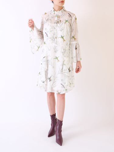 Ted Baker(テッド ベーカー)のひざ丈ドレス結婚式やパーティーにぴったりのレンタルアイテム。