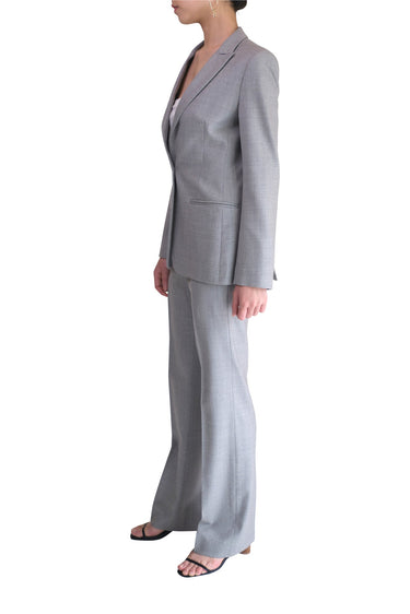 Theory(セオリー)のパンツセットアップ結婚式やパーティーにぴったりのレンタルアイテム。