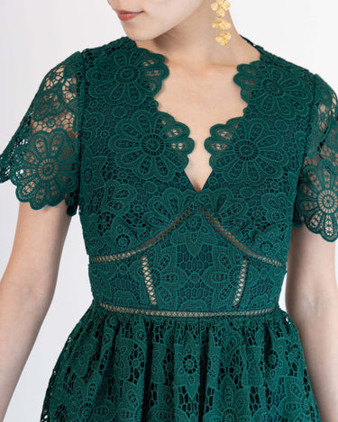 Self - Portrait(セルフ・ポートレート)のロングドレス結婚式やパーティーにぴったりのレンタルアイテム。