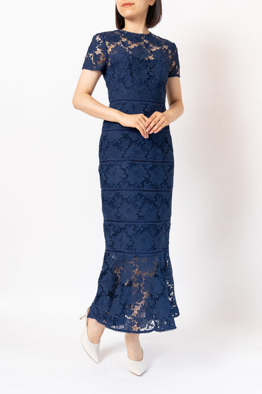 ML Monique Lhuillier(エムエル モニーク ルイリエ)のロングドレス結婚式やパーティーにぴったりのレンタルアイテム。