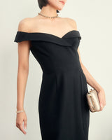 Black Halo（ブラック ヘイロー）のひざ丈ドレス結婚式やパーティーにぴったりのレンタルアイテム。