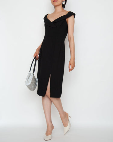 Black Halo（ブラック ヘイロー）のひざ丈ドレス結婚式やパーティーにぴったりのレンタルアイテム。