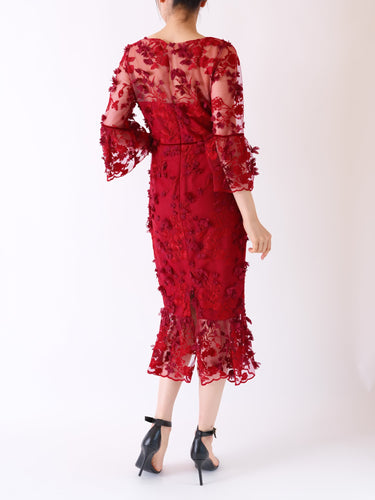 Marchesa Notte（マルケッサ ノッテ）のミディドレス結婚式やパーティーにぴったりのレンタルアイテム。