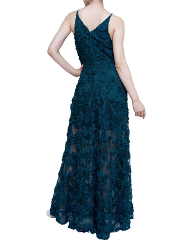 Xscape（エスケイプ）のロングドレス結婚式やパーティーにぴったりのレンタルアイテム。