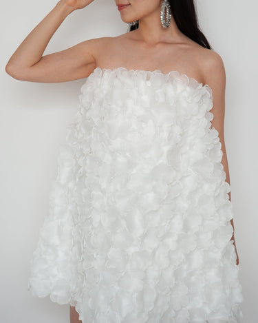 Selezza London（セレッザ ロンドン）のミニドレス結婚式やパーティーにぴったりのレンタルアイテム。