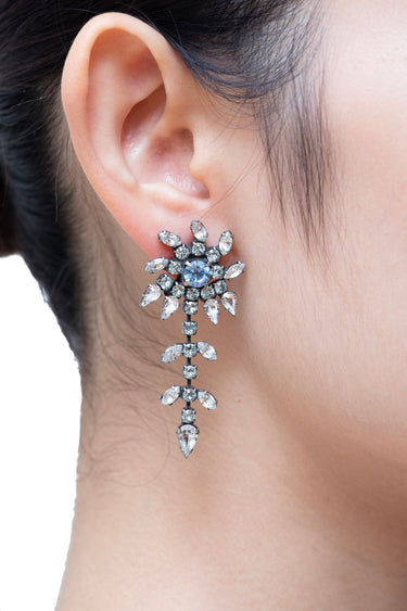 Dannijo（ダニージョ）のピアス結婚式やパーティーにぴったりのレンタルアイテム。