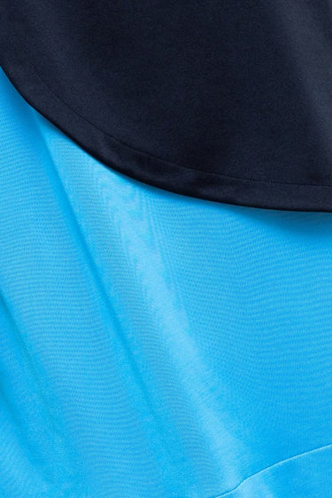 Balenciaga（バレンシアガ）のひざ丈ドレス結婚式やパーティーにぴったりのレンタルアイテム。