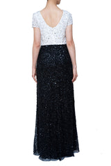 Adrianna Papell（アドリアナ パペル）のロングドレス結婚式やパーティーにぴったりのレンタルアイテム。