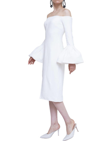 Alexis（アレクシス）のミディドレス結婚式やパーティーにぴったりのレンタルアイテム。