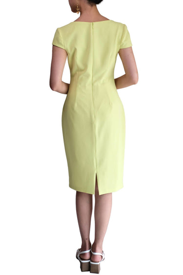 Badgley Mischka（バッジェリー ミシュカ）のひざ丈ドレス結婚式やパーティーにぴったりのレンタルアイテム。