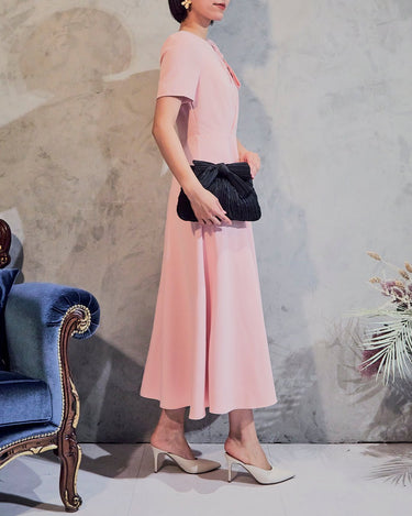 Badgley Mischka（バッジェリー ミシュカ）のロングドレス結婚式やパーティーにぴったりのレンタルアイテム。