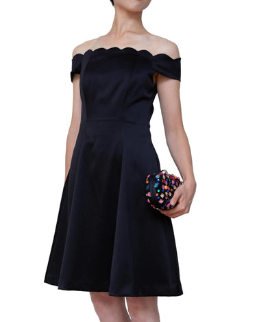 Badgley Mischka（バッジェリー ミシュカ）のひざ丈ドレス結婚式やパーティーにぴったりのレンタルアイテム。