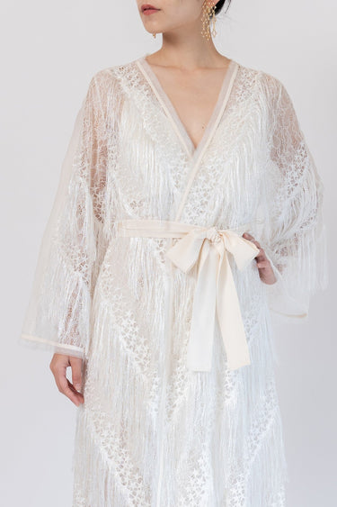 Bcbgmaxazria（ビーシービージーマックスアズリア）のミディドレス結婚式やパーティーにぴったりのレンタルアイテム。