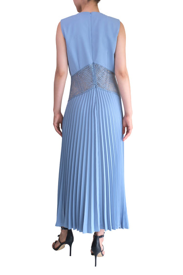 Beaufille（ボーフィー）のロングドレス結婚式やパーティーにぴったりのレンタルアイテム。