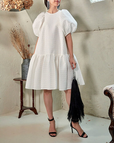 Cecilie Bahnsen（セシリー バンセン）のひざ丈ドレス結婚式やパーティーにぴったりのレンタルアイテム。