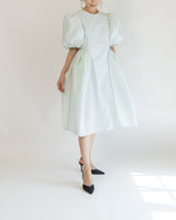 Cecilie Bahnsen（セシリー バンセン）のミディドレス結婚式やパーティーにぴったりのレンタルアイテム。