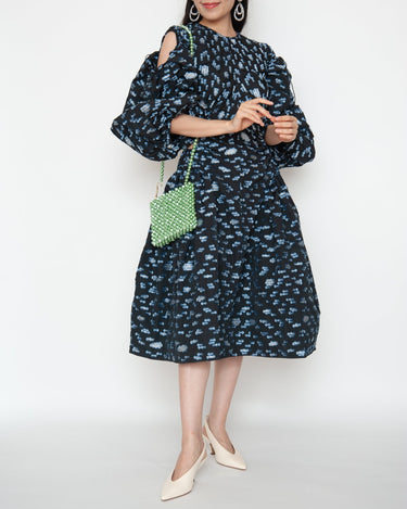 Cecilie Bahnsen（セシリー バンセン）のミディドレス結婚式やパーティーにぴったりのレンタルアイテム。