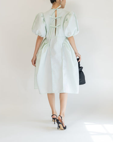 Cecilie Bahnsen（セシリー バンセン）のミディドレス結婚式やパーティーにぴったりのレンタルアイテム。