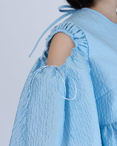 レンタルドレス｜Cecilie Bahnsen（セシリーバンセン）｜水色｜ジャカード｜ミディ丈｜結婚式お呼ばれ