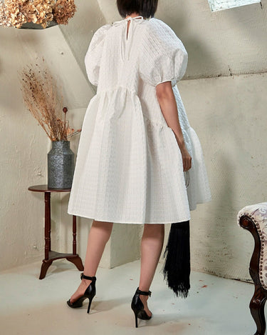 Cecilie Bahnsen（セシリー バンセン）のひざ丈ドレス結婚式やパーティーにぴったりのレンタルアイテム。