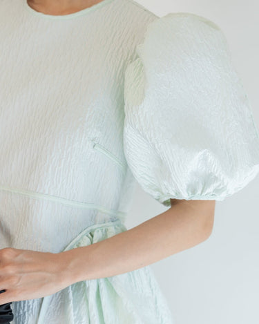 Cecilie Bahnsen（セシリー バンセン）のミディドレス結婚式やパーティーにぴったりのレンタルアイテム。