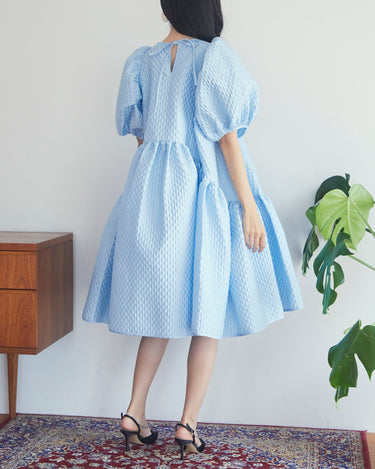 レンタルドレス｜Cecilie Bahnsen｜水色｜ミディ丈｜結婚式お呼ばれ