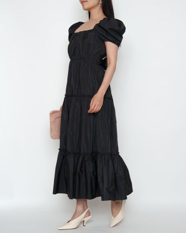 Cinq à Sept（サンク ア セプト）のロングドレス結婚式やパーティーにぴったりのレンタルアイテム。