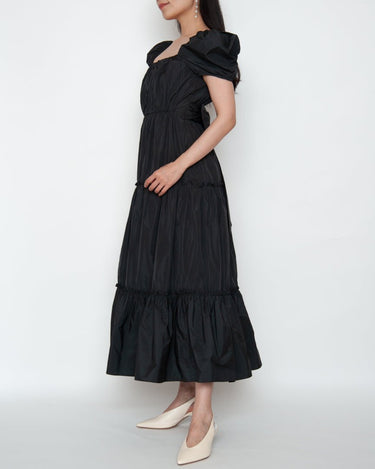 Cinq à Sept（サンク ア セプト）のロングドレス結婚式やパーティーにぴったりのレンタルアイテム。