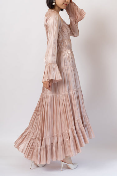 Cinq à Sept（サンク ア セプト）のロングドレス結婚式やパーティーにぴったりのレンタルアイテム。