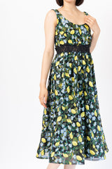 Diane von Furstenberg（ダイアン フォン ファステンバーグ）のミディドレス結婚式やパーティーにぴったりのレンタルアイテム。