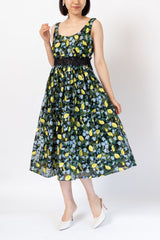 Diane von Furstenberg（ダイアン フォン ファステンバーグ）のミディドレス結婚式やパーティーにぴったりのレンタルアイテム。