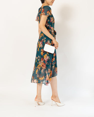 DKNY（ダナキャランニューヨーク）のミディドレス結婚式やパーティーにぴったりのレンタルアイテム。