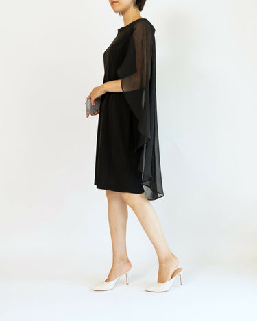 DKNY（ダナキャランニューヨーク）のミディドレス結婚式やパーティーにぴったりのレンタルアイテム。