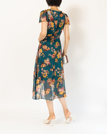 DKNY（ダナキャランニューヨーク）のミディドレス結婚式やパーティーにぴったりのレンタルアイテム。