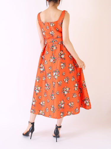 Emilia Wickstead（エミリア ウィックステッド）のミディドレス結婚式やパーティーにぴったりのレンタルアイテム。