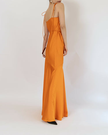 Fame and Partners（フェイム アンド パートナーズ）のロングドレス結婚式やパーティーにぴったりのレンタルアイテム。