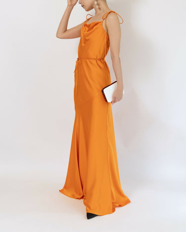 Fame and Partners（フェイム アンド パートナーズ）のロングドレス結婚式やパーティーにぴったりのレンタルアイテム。