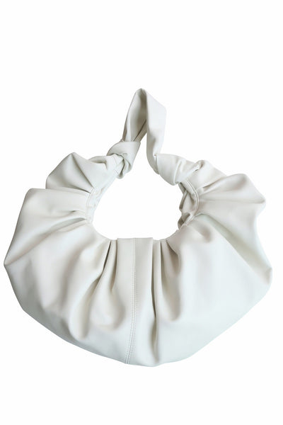 Gia Studios（ジア ストゥディオス）のショルダーバッグ結婚式やパーティーにぴったりのレンタルアイテム。